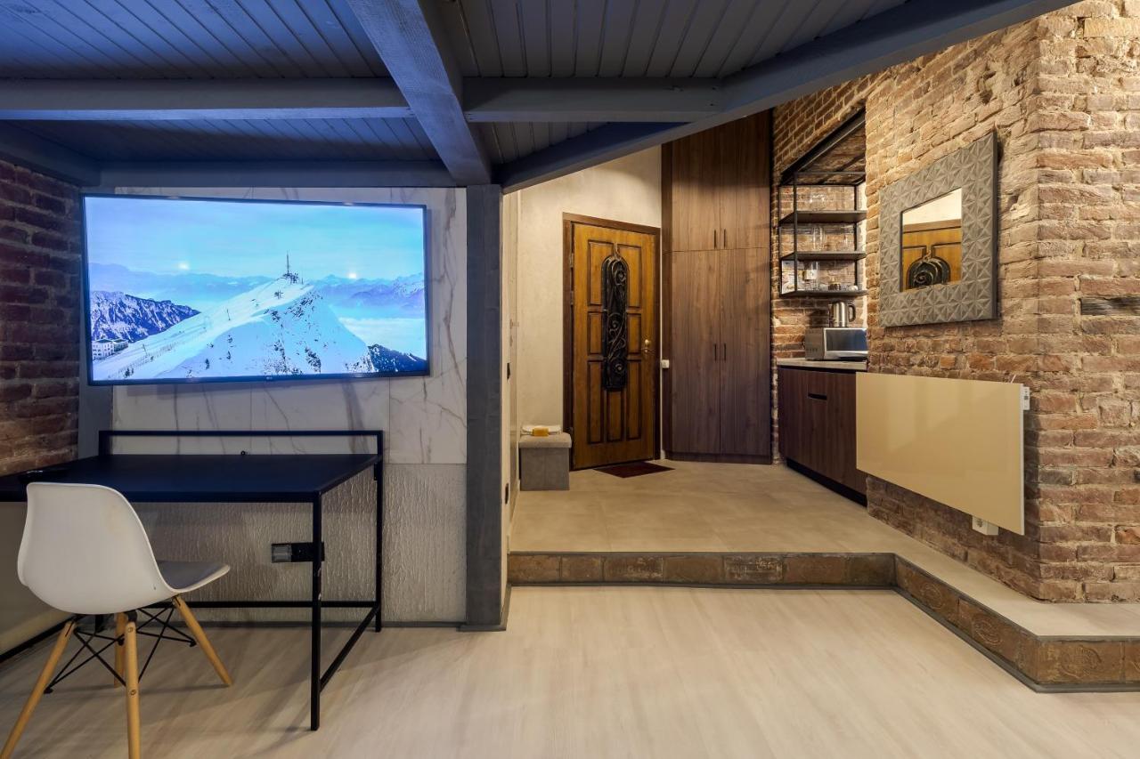 Lesi Apartment With Terrace Lviv Kültér fotó